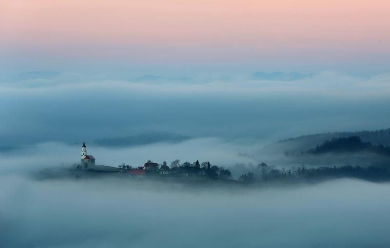 Saint Barbara above the clouds 1x Collection - Pictowall Custom Wallpaper
